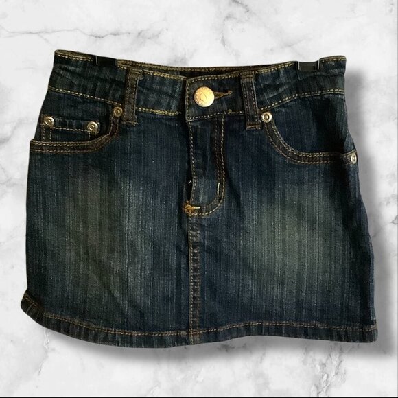 Tractor Girls Size 5 Faded Denim Blue Skirt With Front & Back Pockets - Picture 1 of 9